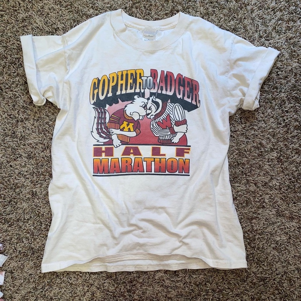 Vintage gophers vs. badgers t shirt